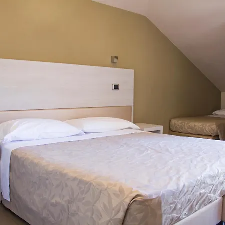 Hotel Rosenblatt Cervia Zimmer foto